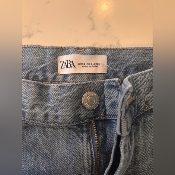 Zara wide straight leg jeans, size 6 - super soft excellent condition - Picture 2 of 3